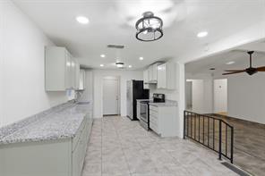 2400 York Minster Court - Photo 9