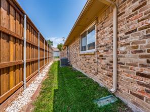 6115 Bluff Point Drive - Photo 21
