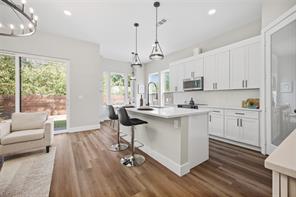 531 Shirley Court - Photo 2