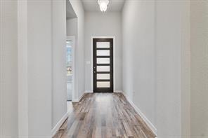 1100 Parkstone Drive - Photo 2