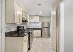 2009 Cloverdale Street - Photo 9