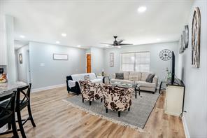 364 Melrose Drive - Photo 3