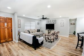 364 Melrose Drive - Photo 4