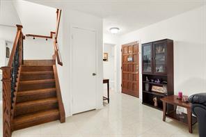 877 Dublin Drive - Photo 4