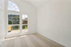 2116 Montclair Lane - Photo 34