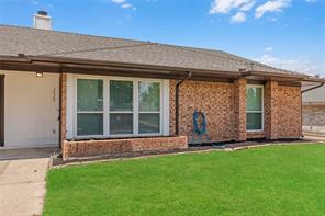 2429 Chestnut Way - Photo 3