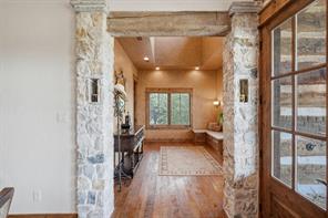 1046 Grandview Drive - Photo 16
