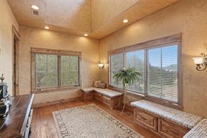 1046 Grandview Drive - Photo 17