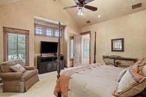 1046 Grandview Drive - Photo 19