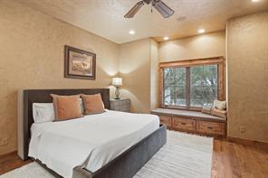 1046 Grandview Drive - Photo 25