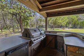 1046 Grandview Drive - Photo 33