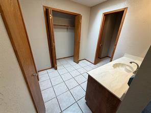 804 Foxhollow Road - Photo 17