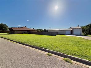 804 Foxhollow Road - Photo 4