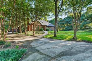 220 Priscilla Circle - Photo 2