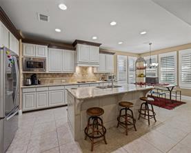 309 Longhorn Drive - Photo 2