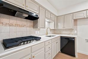 6632 Ellis Road - Photo 15