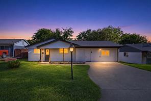 6632 Ellis Road - Photo 2