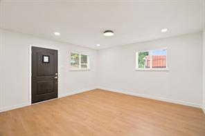 6632 Ellis Road - Photo 8