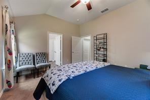 105 Baker Street - Photo 12