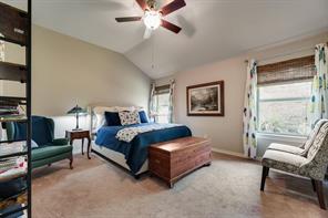 105 Baker Street - Photo 17