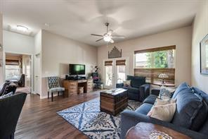 105 Baker Street - Photo 8