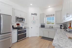 6514 Old Clarksville Road - Photo 18