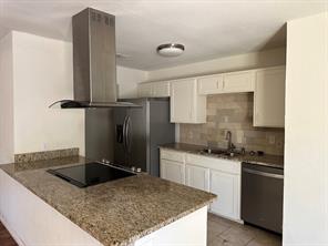 702 Meadowview Drive - Photo 3