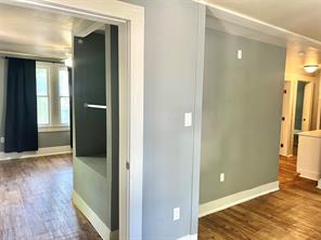 1017 Vine Street - Photo 11