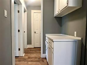 1017 Vine Street - Photo 15