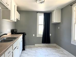 1017 Vine Street - Photo 5