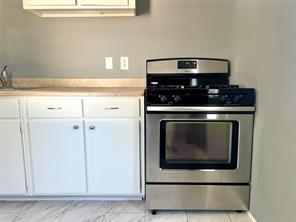 1017 Vine Street - Photo 7