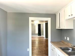 1017 Vine Street - Photo 8