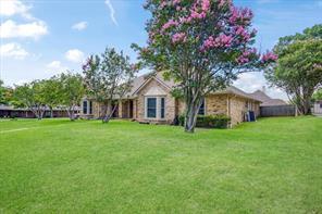 1621 Idlewood Drive - Photo 3