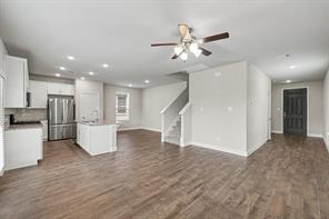 713 Rain Barrel Place - Photo 2