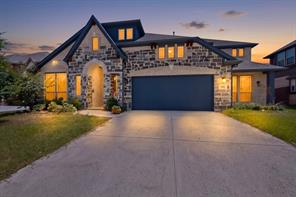 2905 Emerald Trace Drive - Photo 1