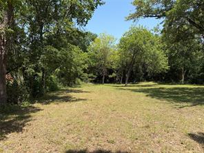 901 S Bryant Avenue - Photo 1