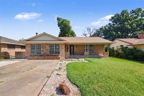 1303 Charleston Drive - Photo 1