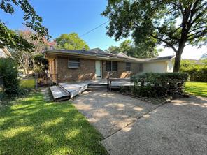 1303 Northlake Drive - Photo 27