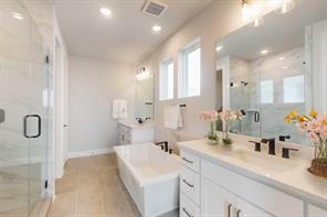 2208 Fairwater Mews - Photo 14