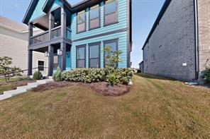 2208 Fairwater Mews - Photo 3