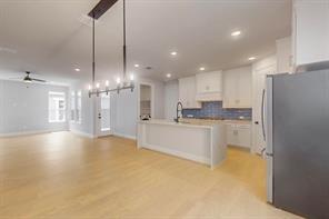 2208 Fairwater Mews - Photo 8