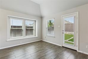 5933 Rostherne Drive - Photo 12