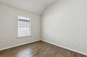 5933 Rostherne Drive - Photo 20