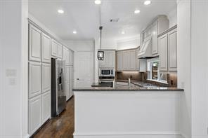 5609 La Foy Boulevard - Photo 5