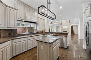 5609 La Foy Boulevard - Photo 6