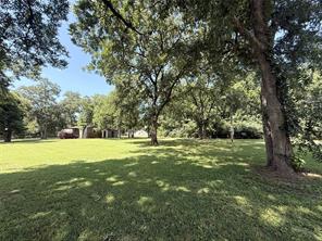 431 Pawnee Drive - Photo 1