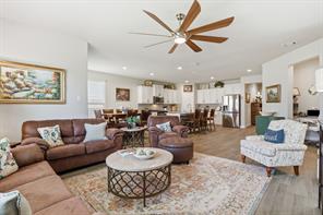 1104 Eastland Lane - Photo 5