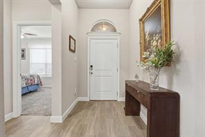 1104 Eastland Lane - Photo 6