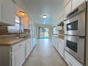 5218 Barcelona Drive - Photo 12