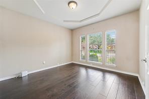381 Fairlanding Avenue - Photo 13